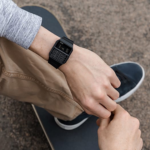 CASIO Negative Display Black Calculator Wrist Watch - Mu Shop