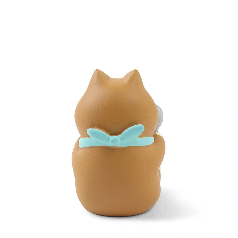 Decole Concombre Figurine - Itadakimasu Dog Figurine