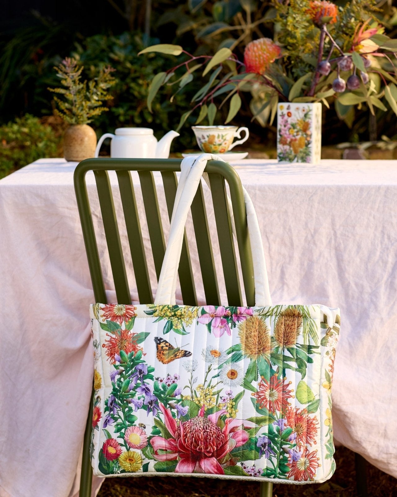 Quilted Comforter Bag Botanical Blooms - Mu Shop