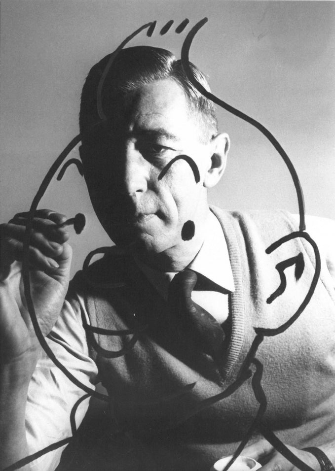 TINTIN POSTCARDS - Hergé Drawing Tintin - Mu Shop