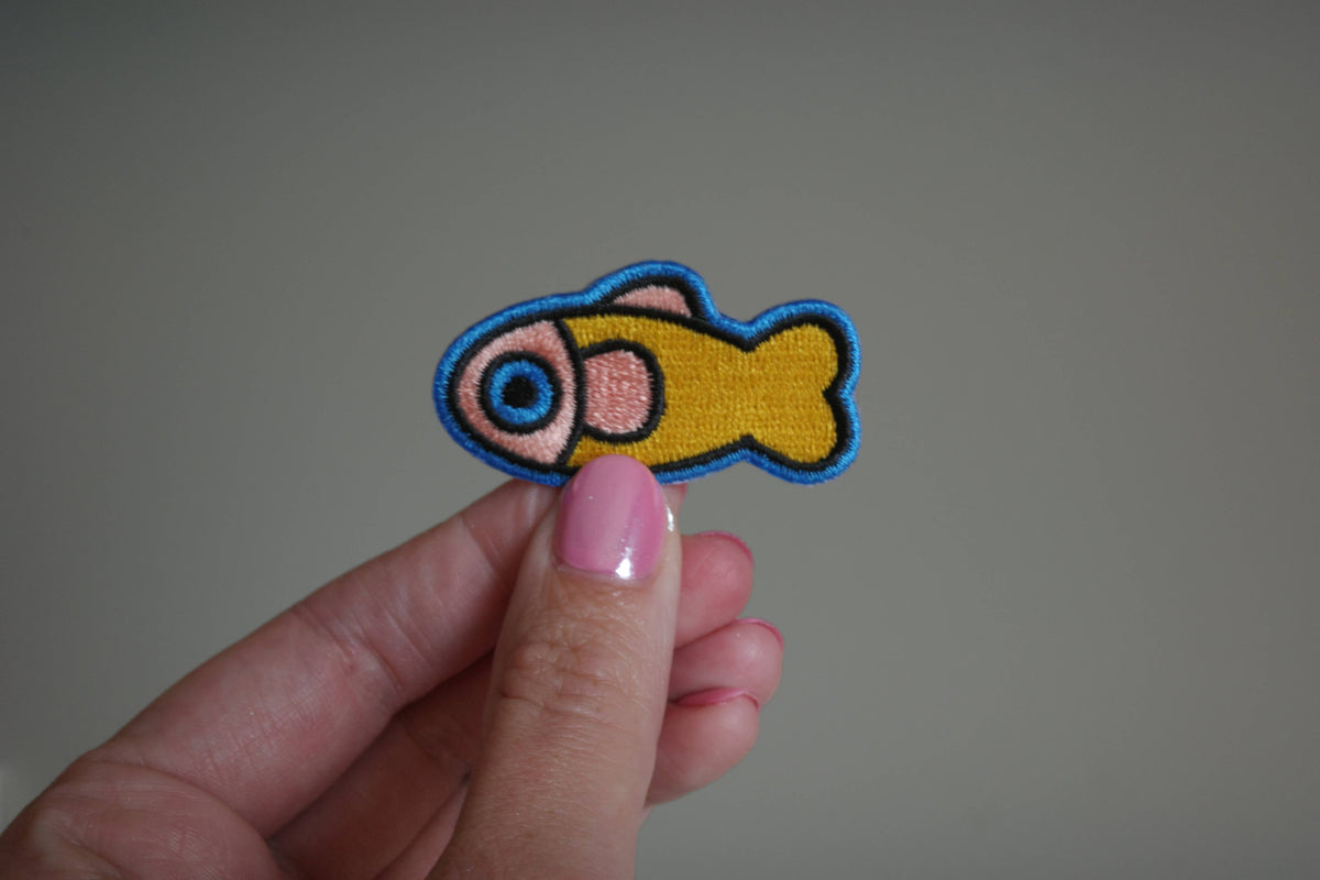 Yellow/Coral Fish Patch detail view 2