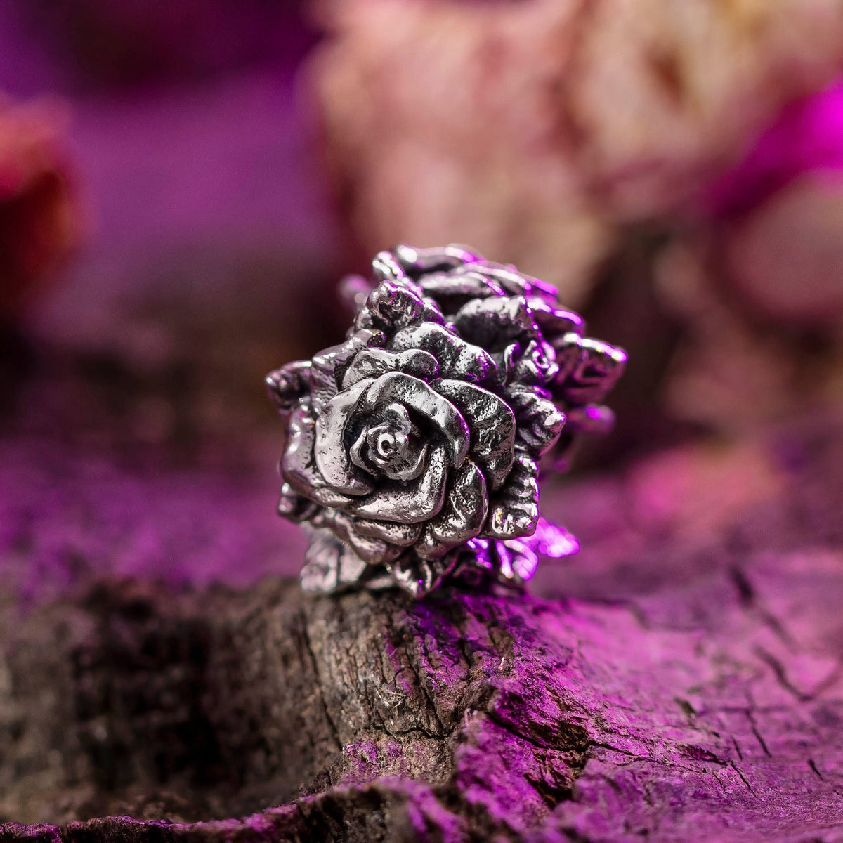 Rose Majesty Bead