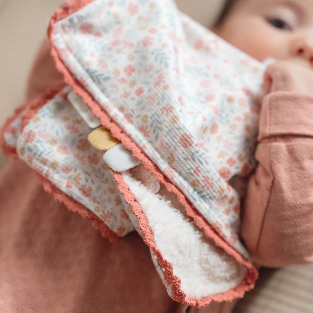 Miffy Lucky Blossom Cuddle Cloth – Miffy x Little Dutch