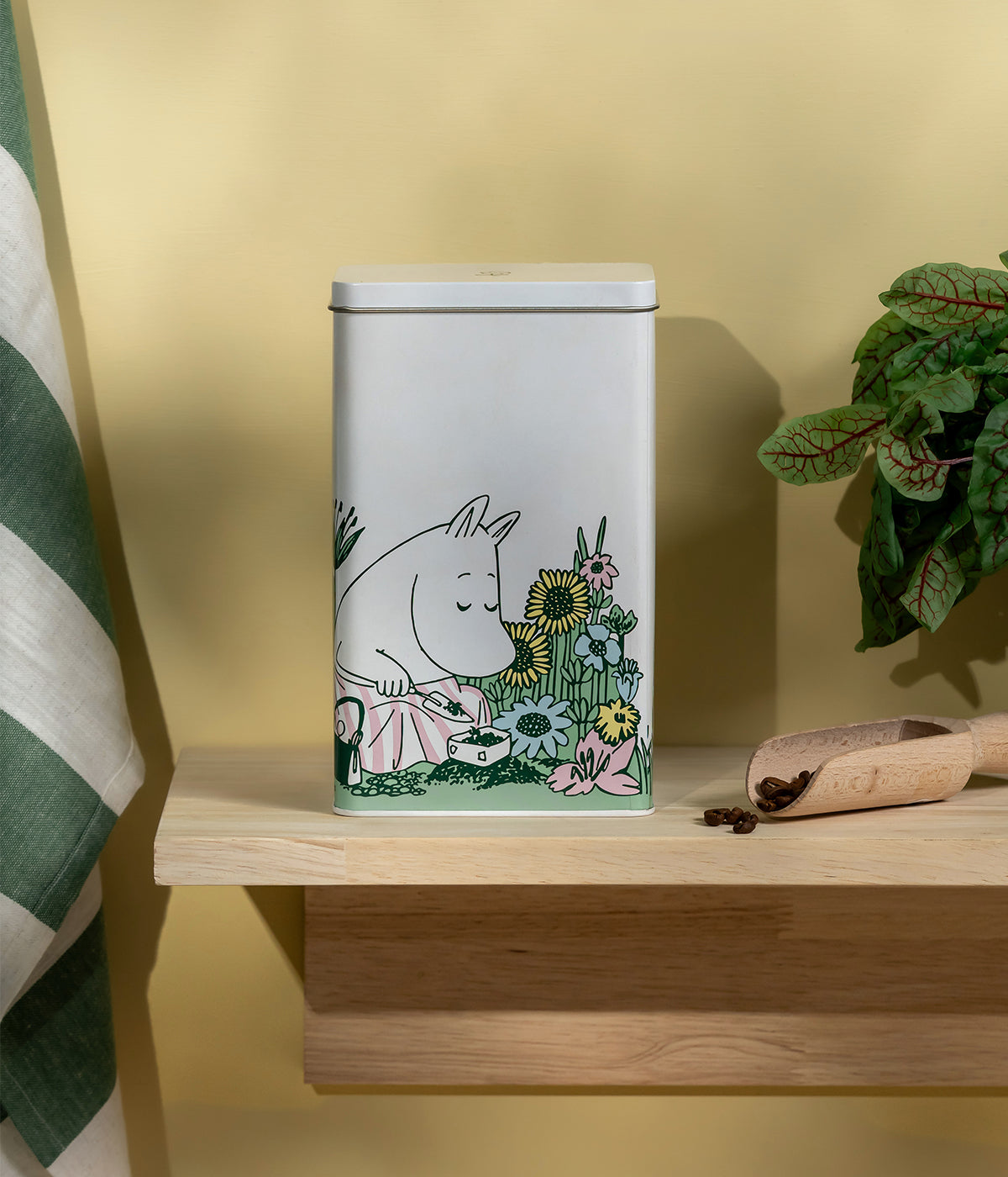 Moomin In the Garden Coffee Tin 20cm - view 3