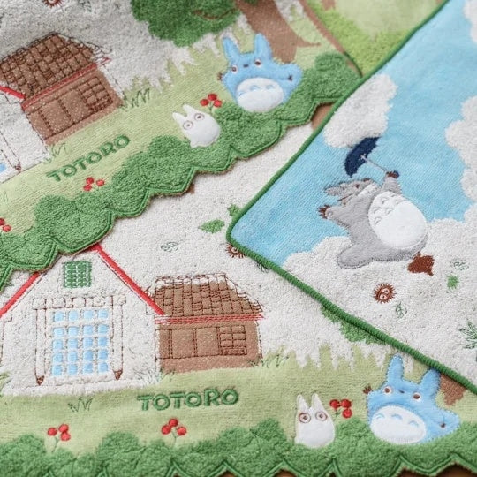 Towel Totoro in the sky 34x80 cm - My Neighbor Totoro
