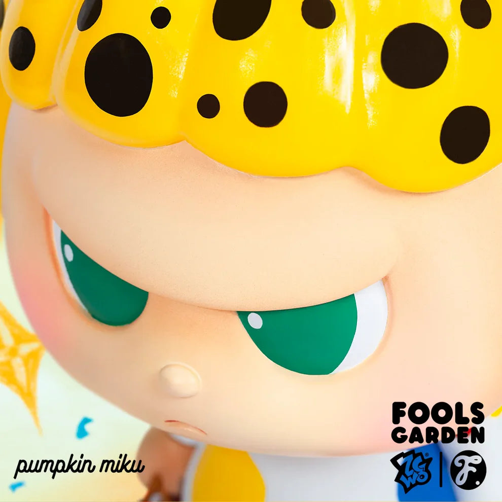 Pumpkin Miku Vinyl Figure 25cm