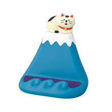 Fuji Relaxing Cat Smartphone Stand 6cm - Bicolour cat