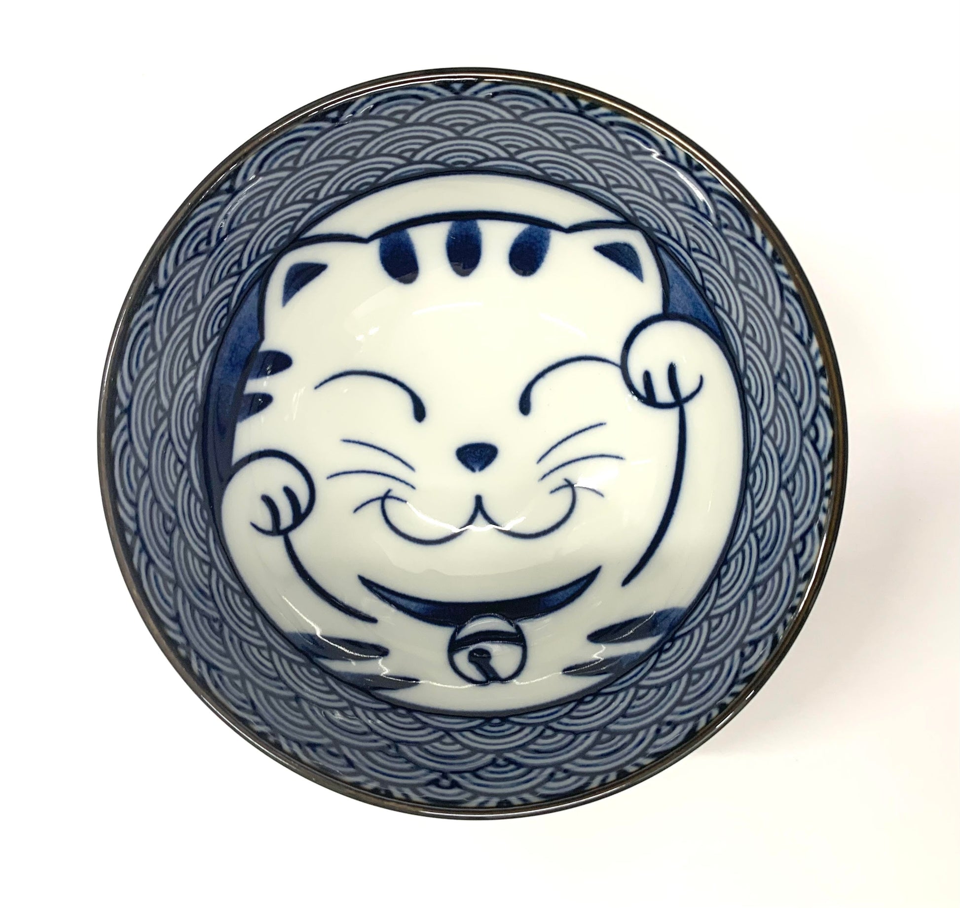 Seikaiha Cat bowl shown from the side and above