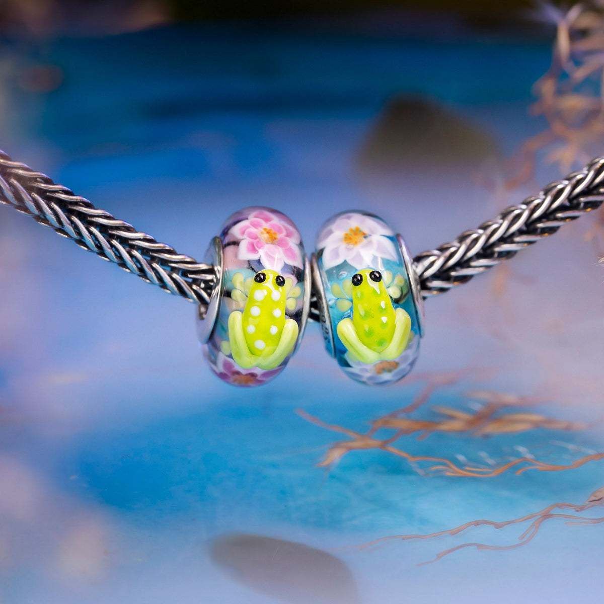 Frog's Kiss bead 2