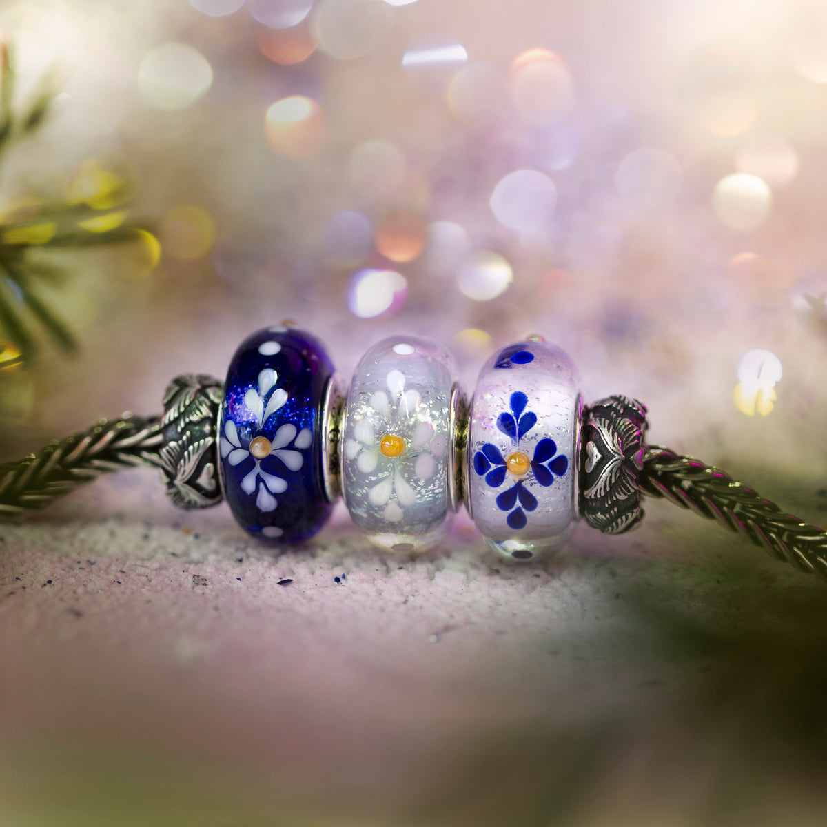 Snowflower Night Glass Bead