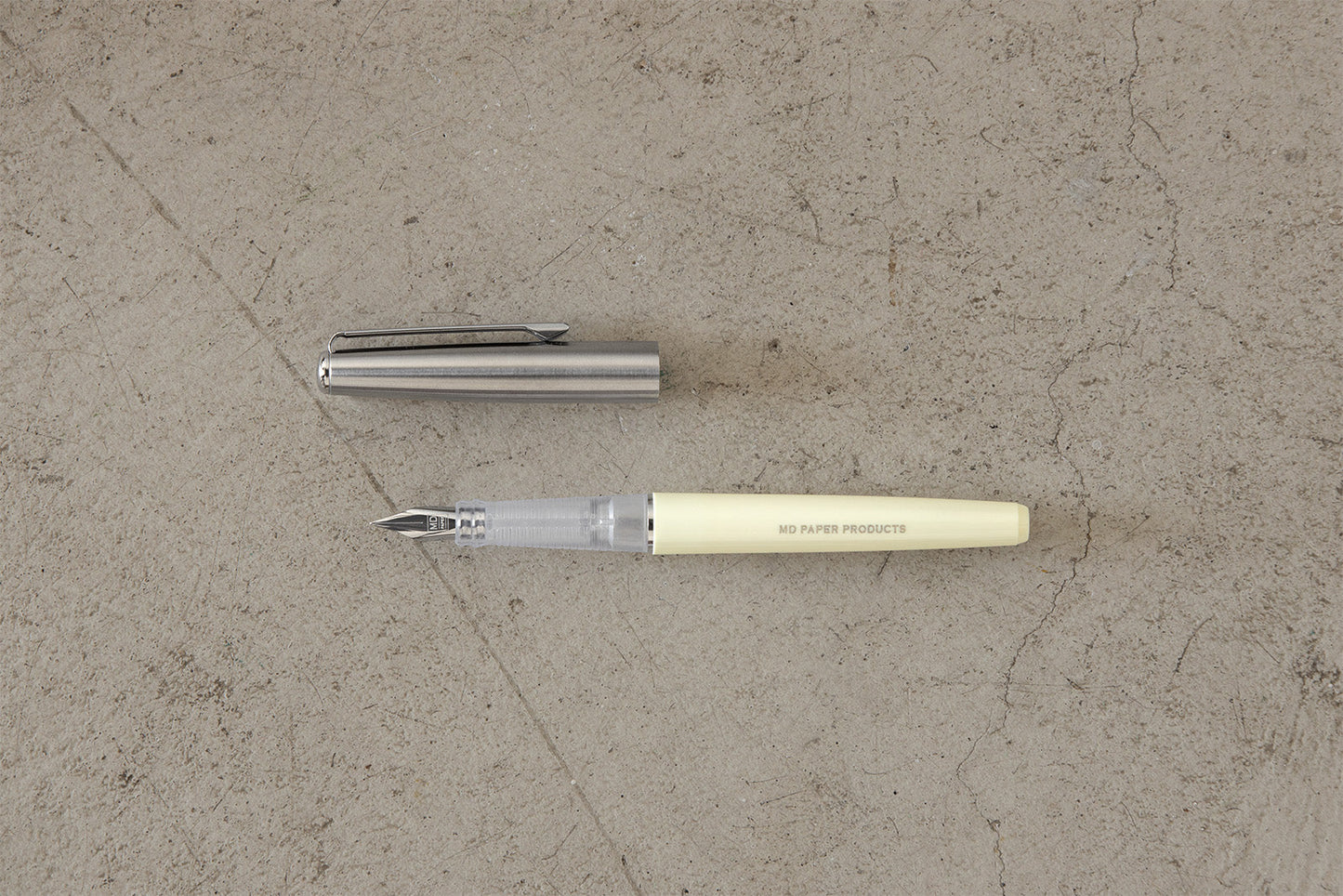 MD Fountain Pen with stainless steel cap removed