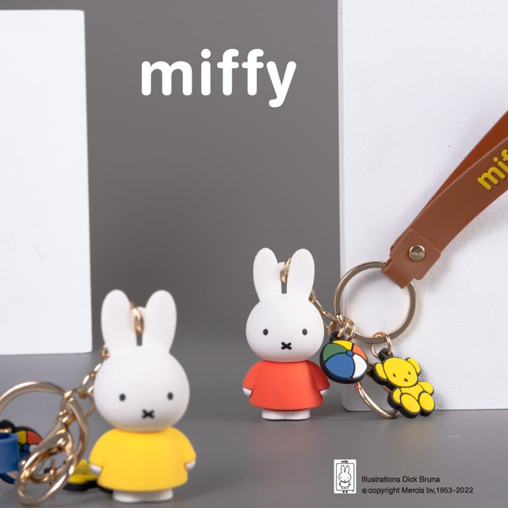 Miffy Classic Yellow Pendant Keyring - Mu Shop