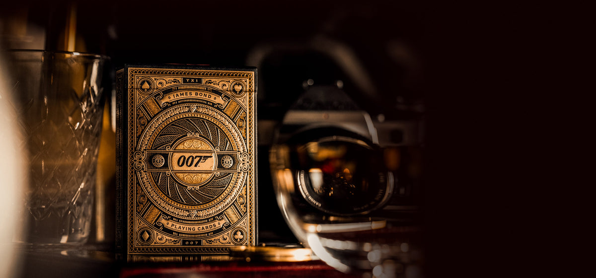 James Bond 007 playing cards and gold tuck box