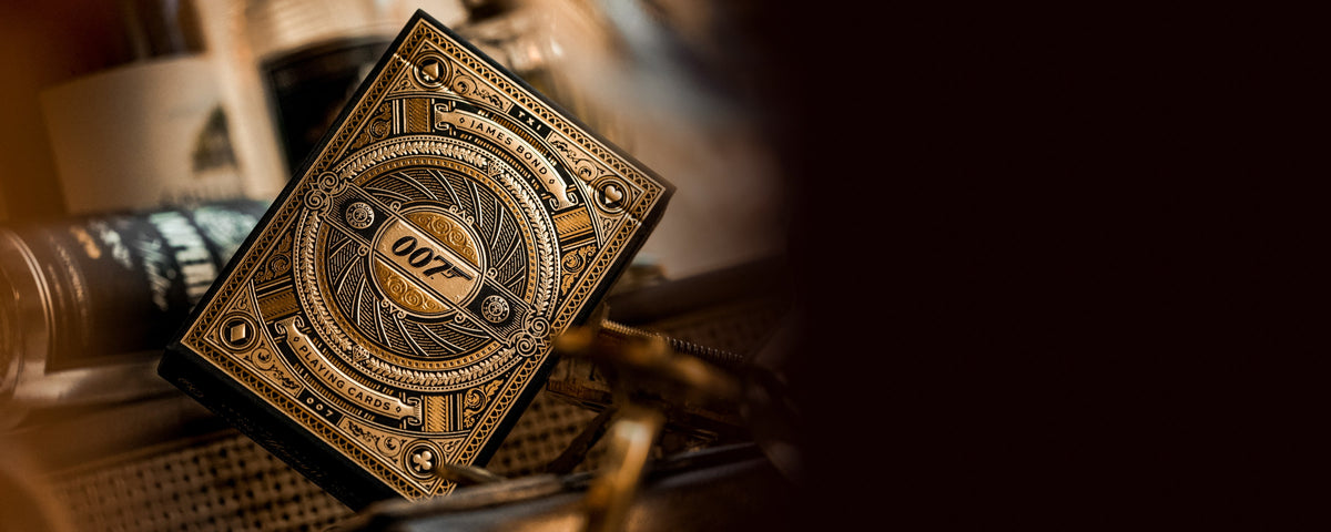 James Bond 007 gold playing card backs