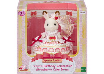 Additional view of Freya's Birthday Celebration Strawberry Cake Dress Figure 3–5cm
