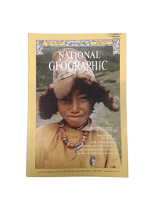 Vintage National Geographic April 1977 - Mu Shop