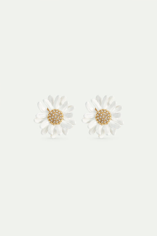 White And Gold Daisy Earrings With A Pavé Heart (STUD)