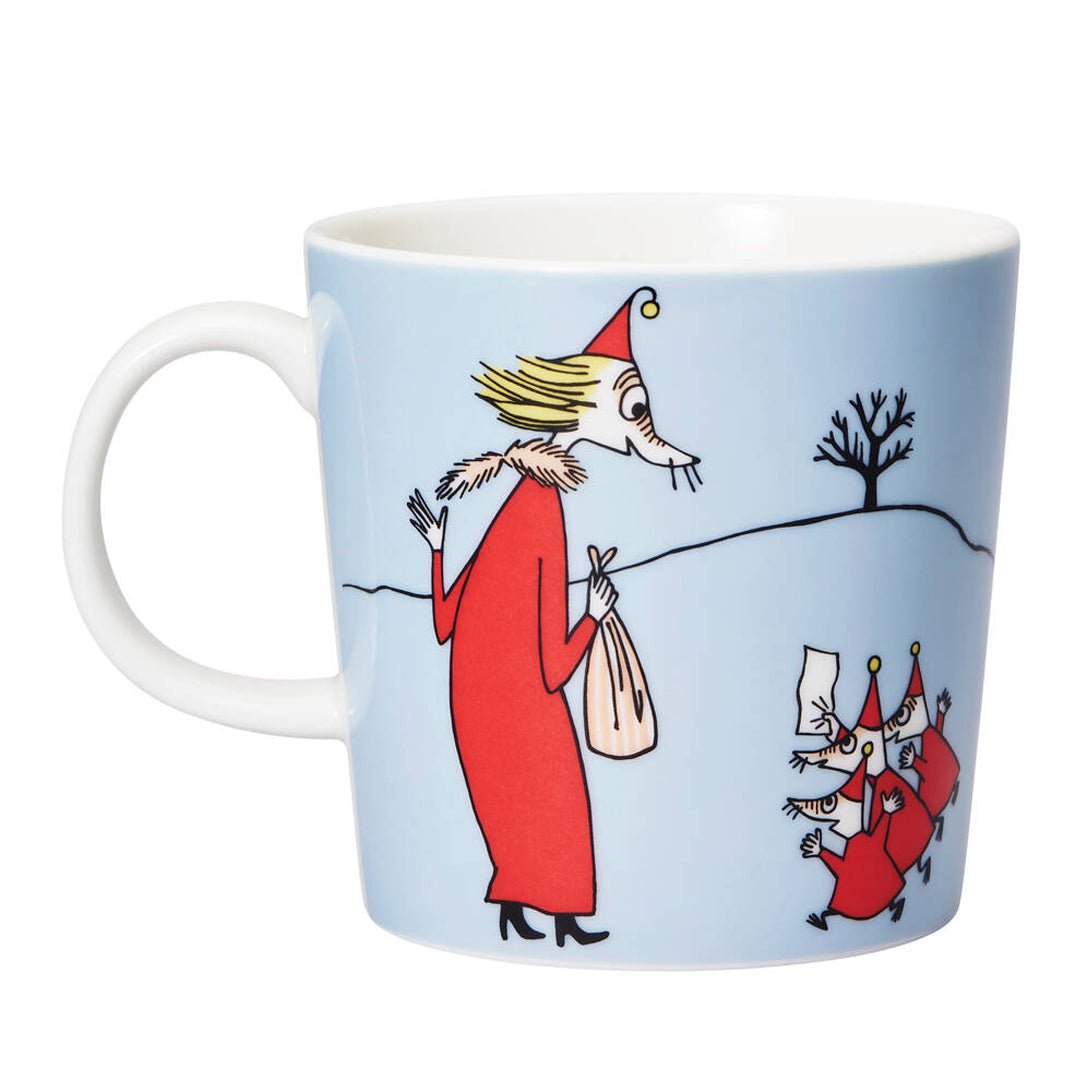 Fillyjonk Cleaning Moomin Mug - Mu Shop