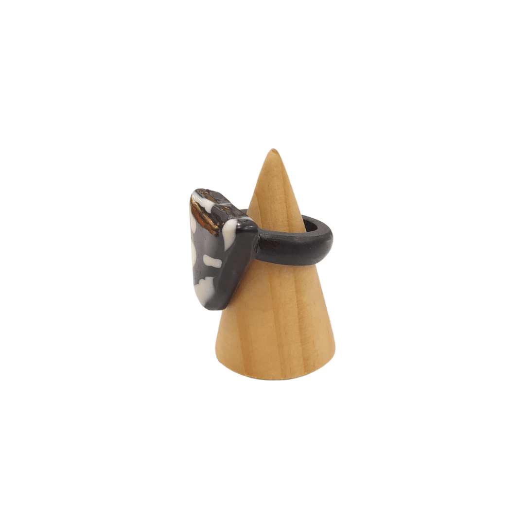 Triangle B&W Marble Resin Ring - Mu Shop