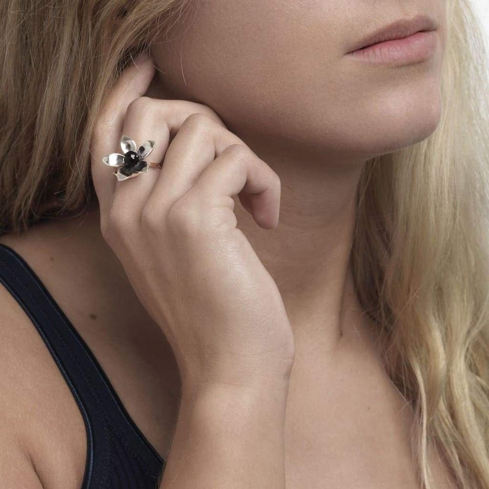 Venus Flower Ring - Mu Shop